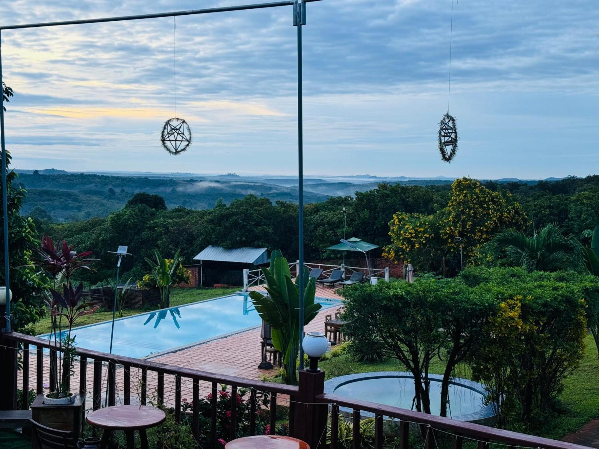 Ratanakiri Paradise Hotel & Restaurant Banlung Eksteriør bilde